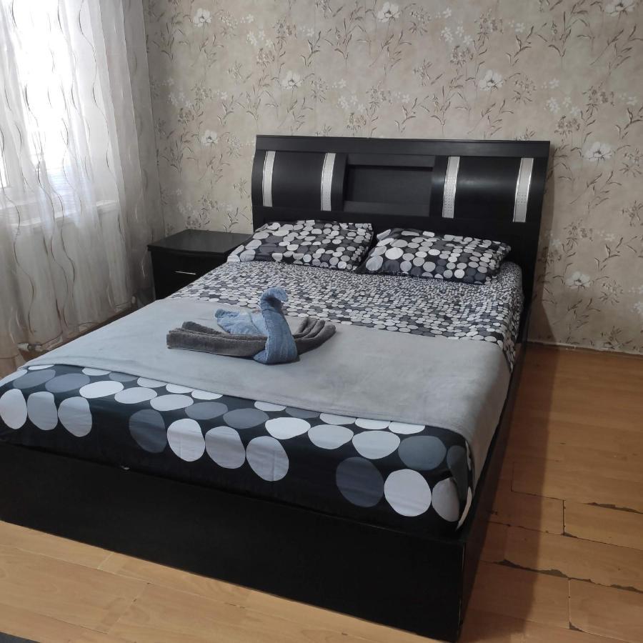 Enjoy The Hostel Batumi Esterno foto