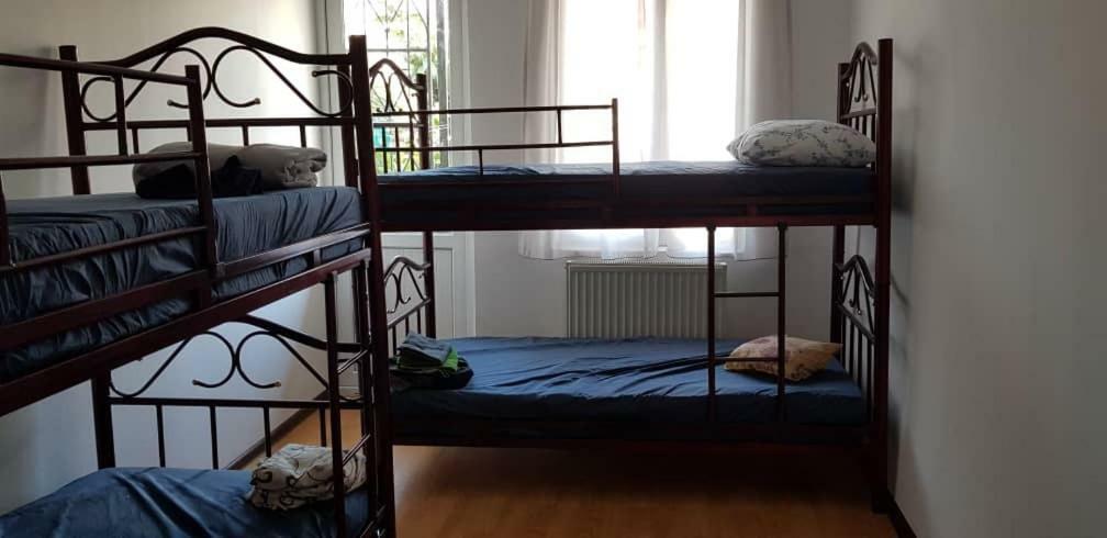 Enjoy The Hostel Batumi Esterno foto
